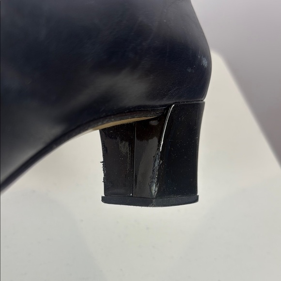 Vintage Amalfi Black Block 2” Heels Pumps with Patent Toe - Picture 10 of 10